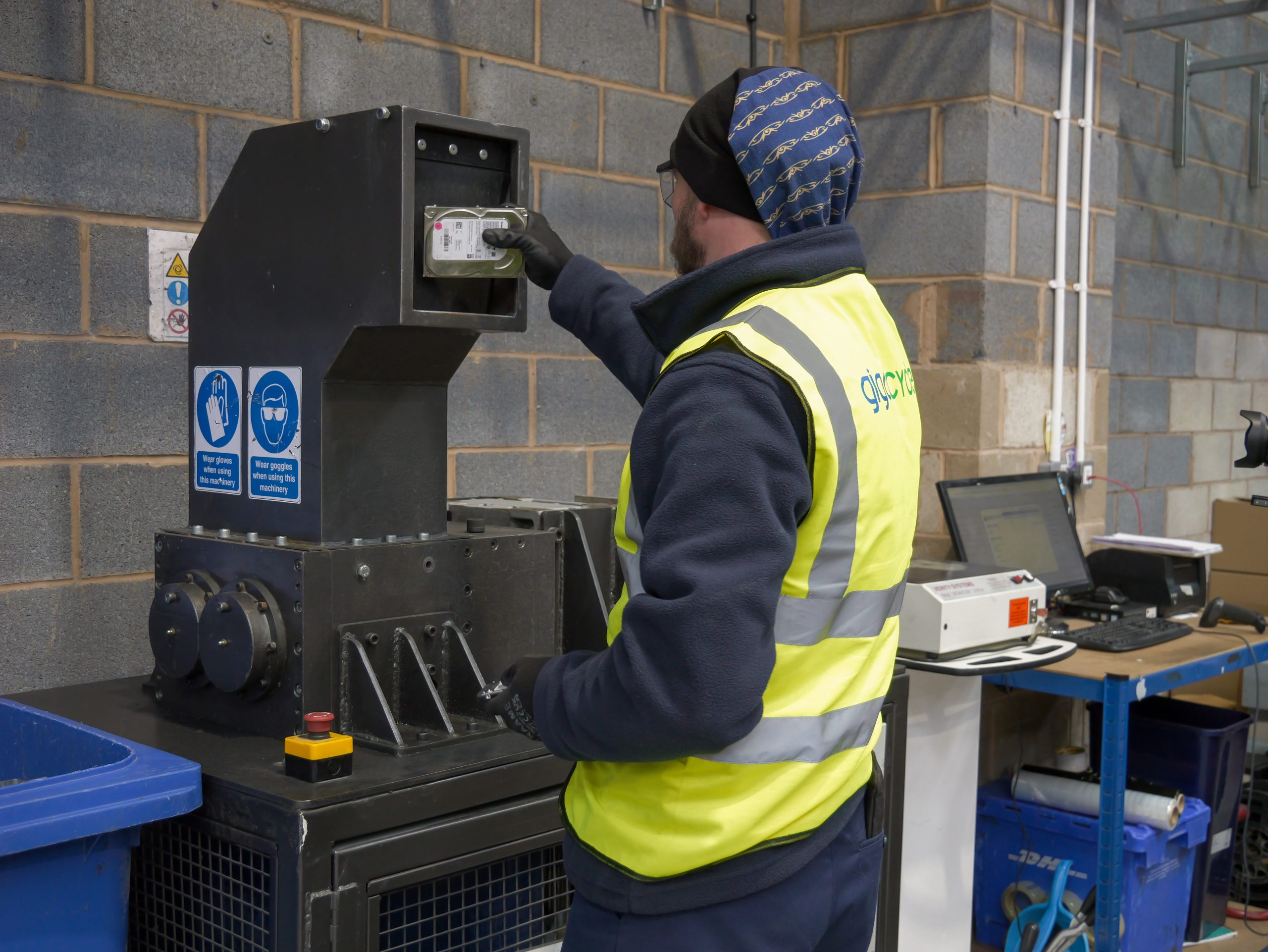 on-site vs off-site shredding